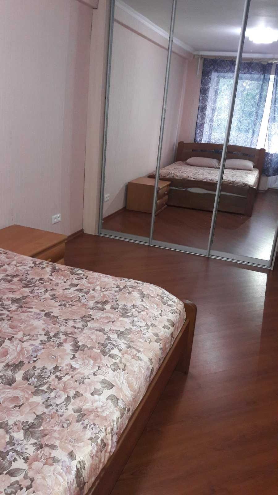 2 кімнати в центрі Києва , поряд Хрещатик, подобово