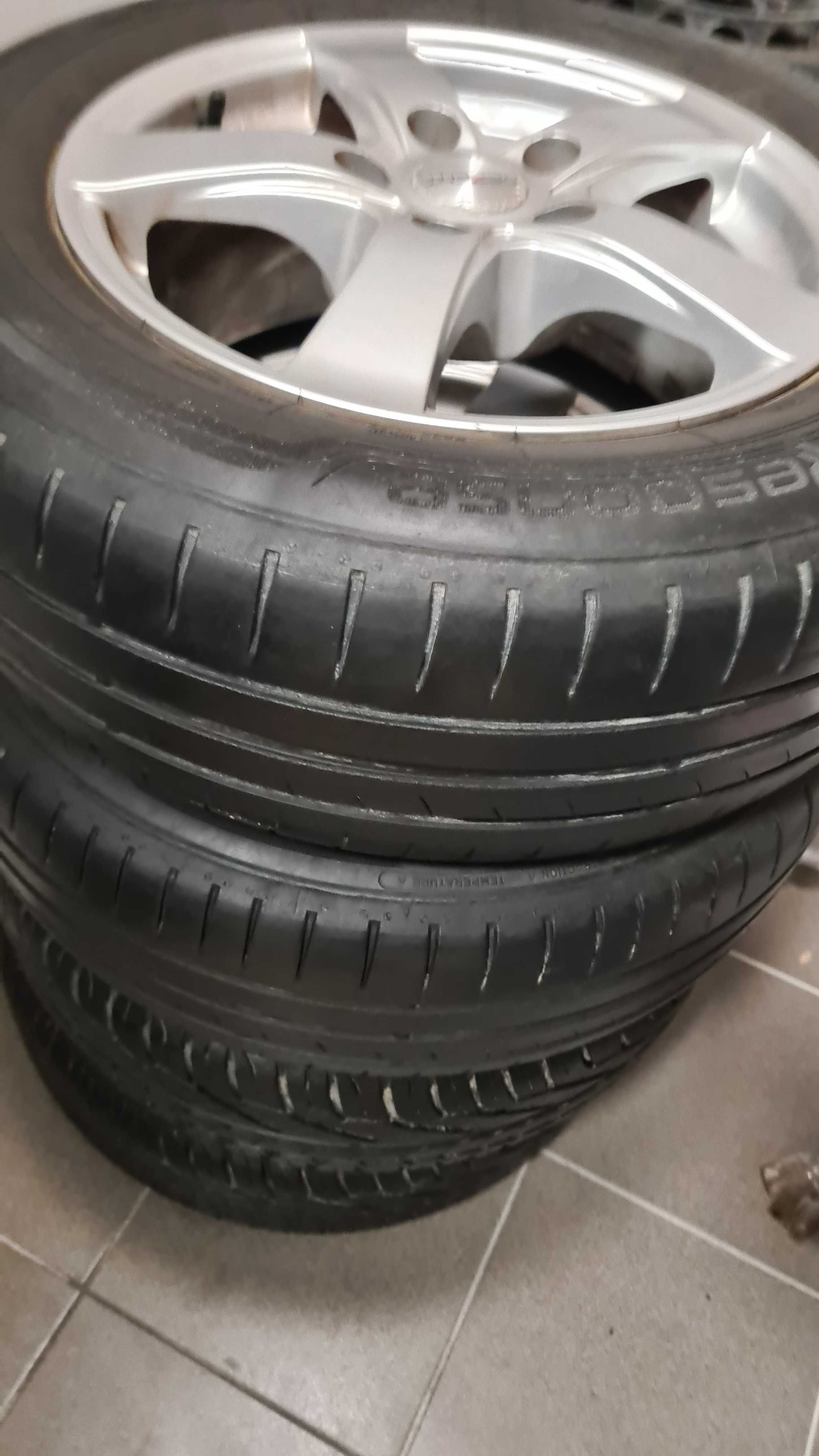 Sprzedam felgi aluminiowe DEZENT 15" na samochody Skoda,Vw, Seat