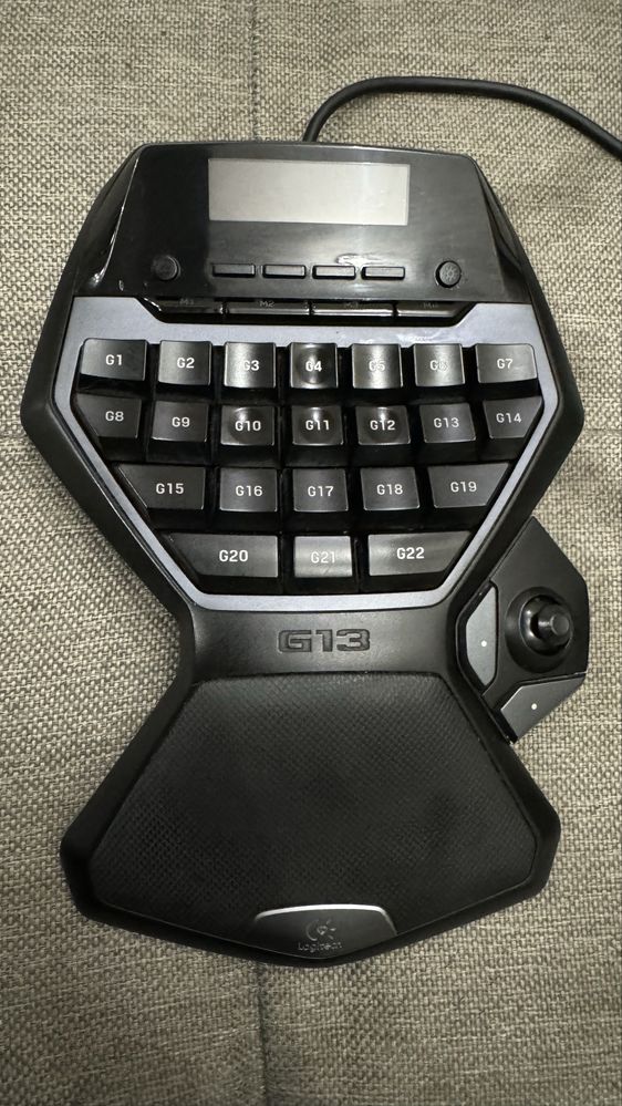 Logitech G13 Advanced Gameboard