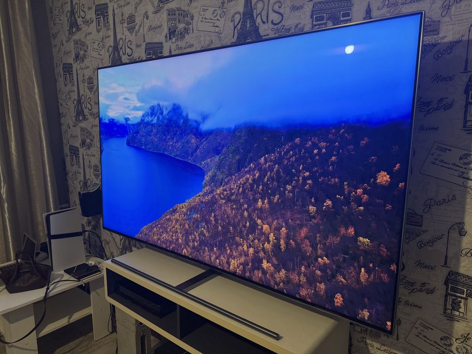 Samsung QE75Q7FNA 75" QLED 4K — Как новый, с пленками