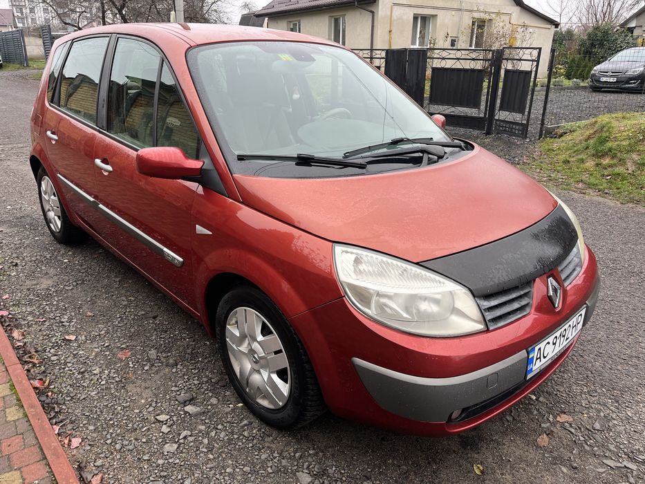 Renault Scenic  2.0 безнзин  АКПП