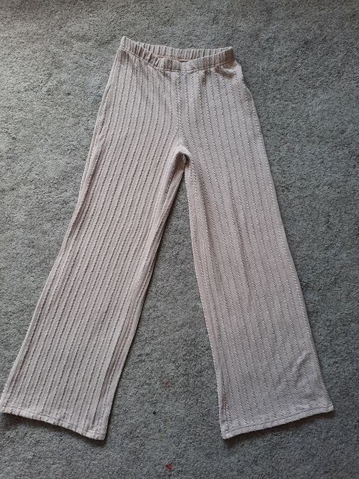 Szerokie spodnie r. S