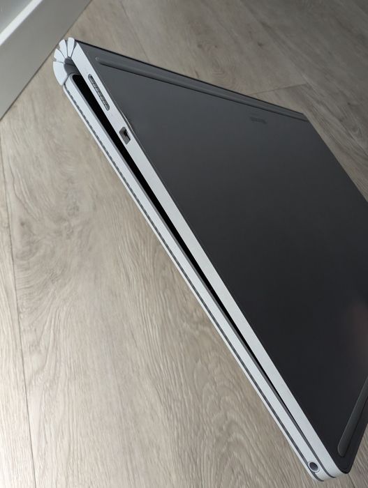 Microsoft Surface Book i5-6300u Nvidia GPU (дефект ссд)