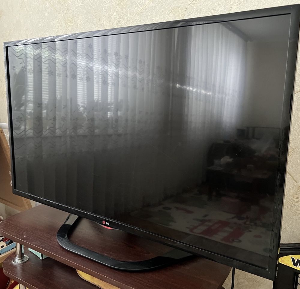 Телевізор LG 42 3D