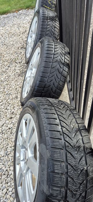 Felgi aluminiowe 16 z oponami zimowymi Skoda Octavia II , grupa VW