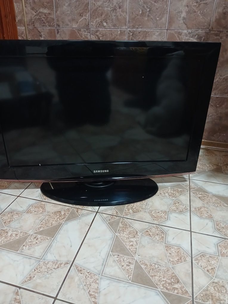 Телевізор samsung LE32B45C4W плазма 32'
