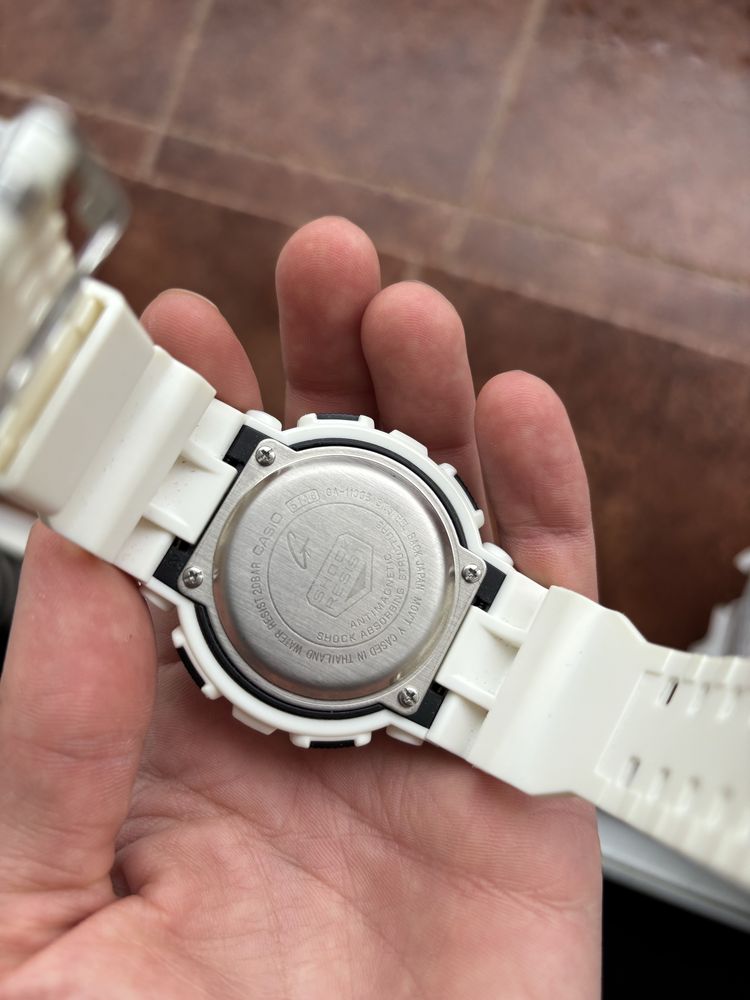 Zegarek G Shock Bialy stan BDB