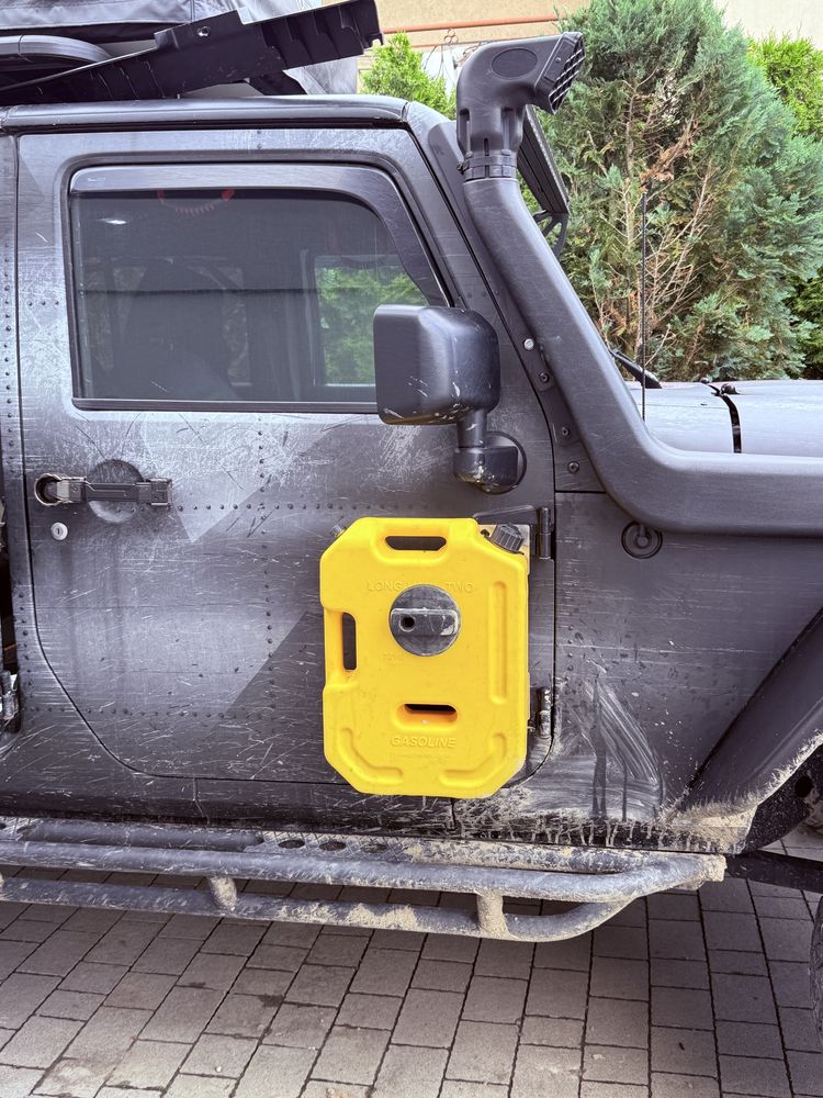 Uchwyt na zbiornik wody/paliwa Jeep Wrangler JK/JL JKU/JLU