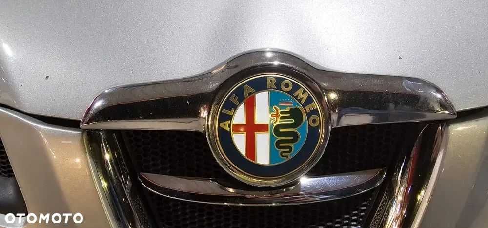 Motylek znaczek Alfa Romeo GT