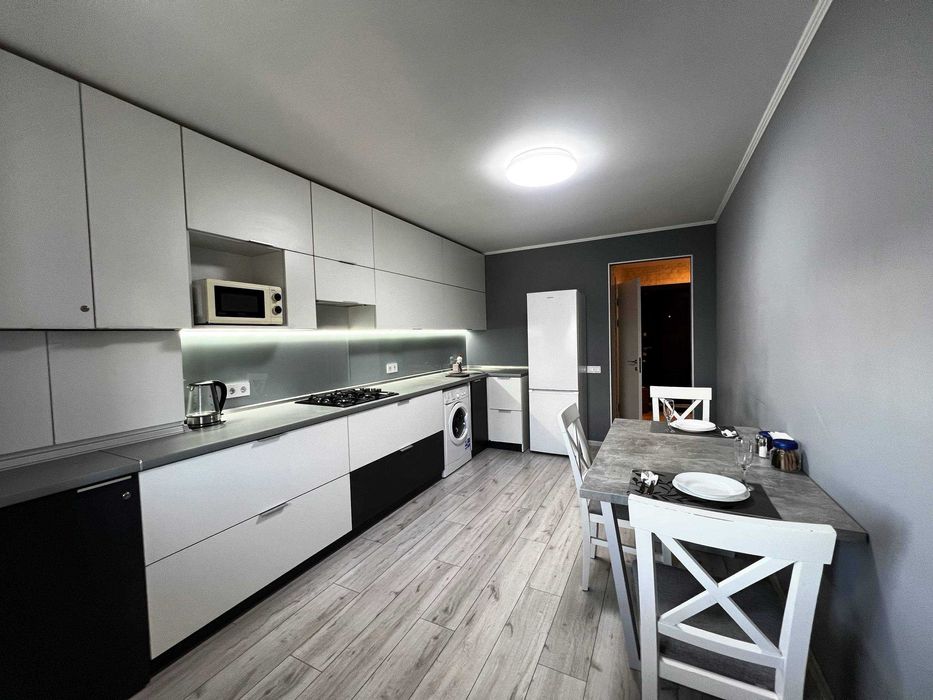 ApartPoltava 1-bedroom з великою кухнею та шикарною панорамою