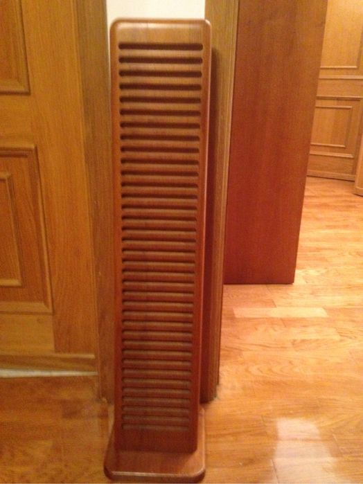 Movel Cerne para guardar CDs