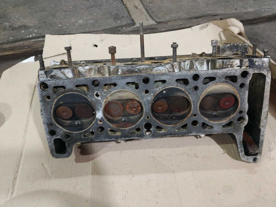 Карбіратор 21073. ГБЦ Вас 21011/поршня ваз 21083