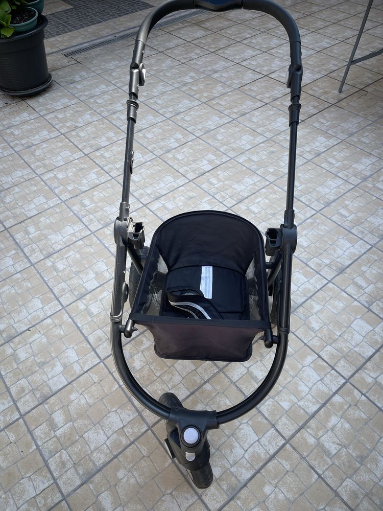 Carrinho de bebé zippy
