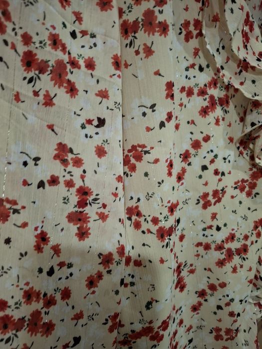 Blusa florida beje e vermelha S/M