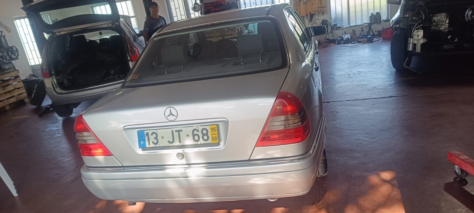Mercedes Benz W202 C250