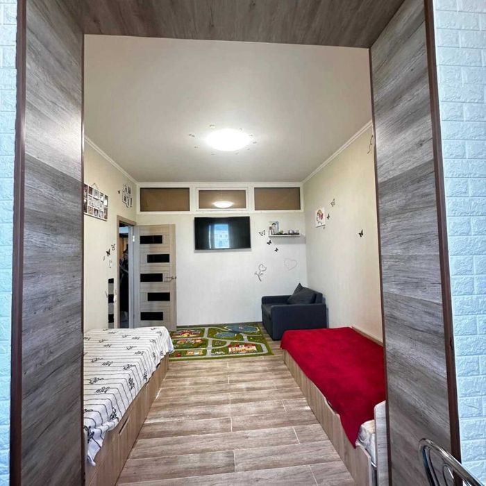 (13) Продам сучасну квартиру з індивідуальним газовим опаленням