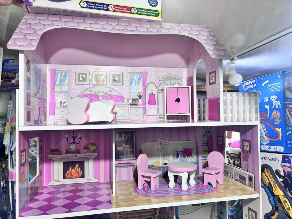 Продам ляльковий будинок