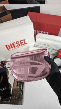 Яскрава сумка від бренду Дізель diesel d bag