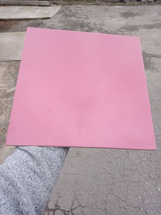 Продам плитку стінову і полову