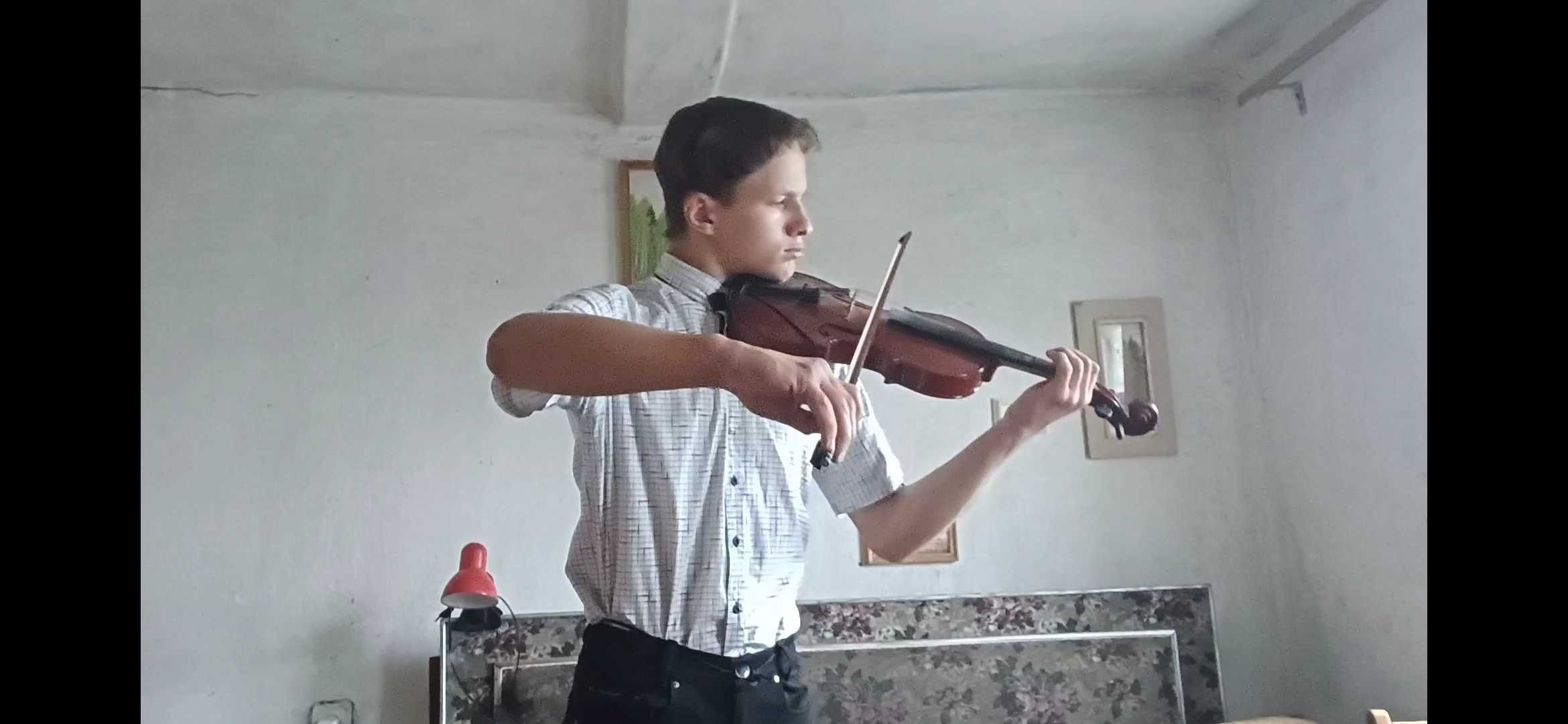 Дистанційні уроки скрипки.