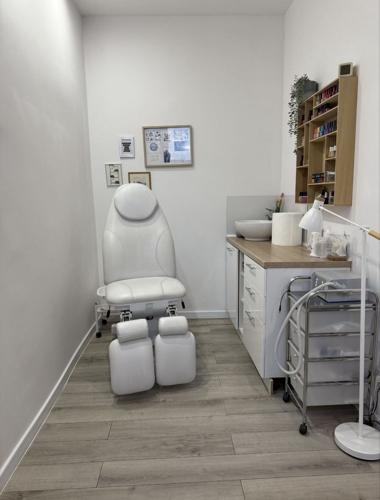 Stanowisko manicure oraz pedicure