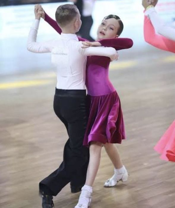 Шукаємо хлопчика партнера для танців  від 7 рочків