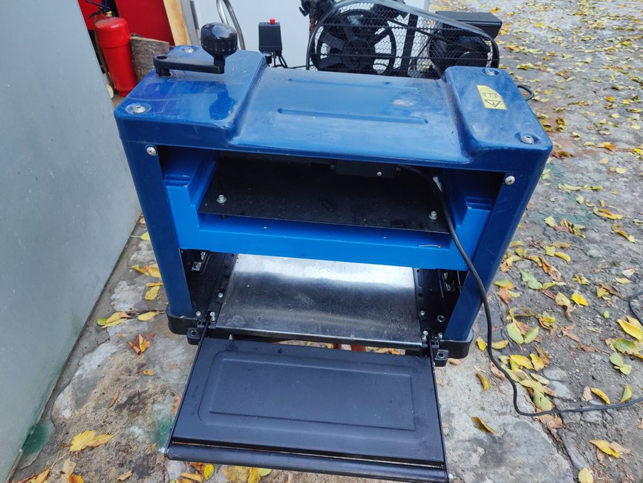 Рейсмусовый станок  2200 Вт.