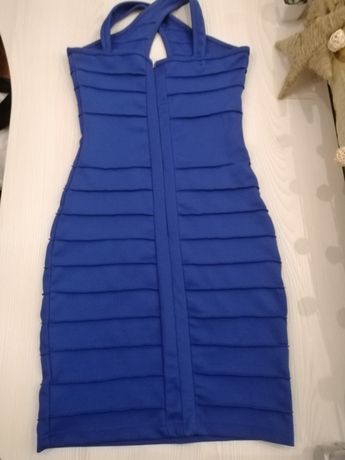 Платье темно-синего цвета