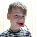 Gryzak logopedyczny Dinozaur Jellystone Designs – Naszyjnik