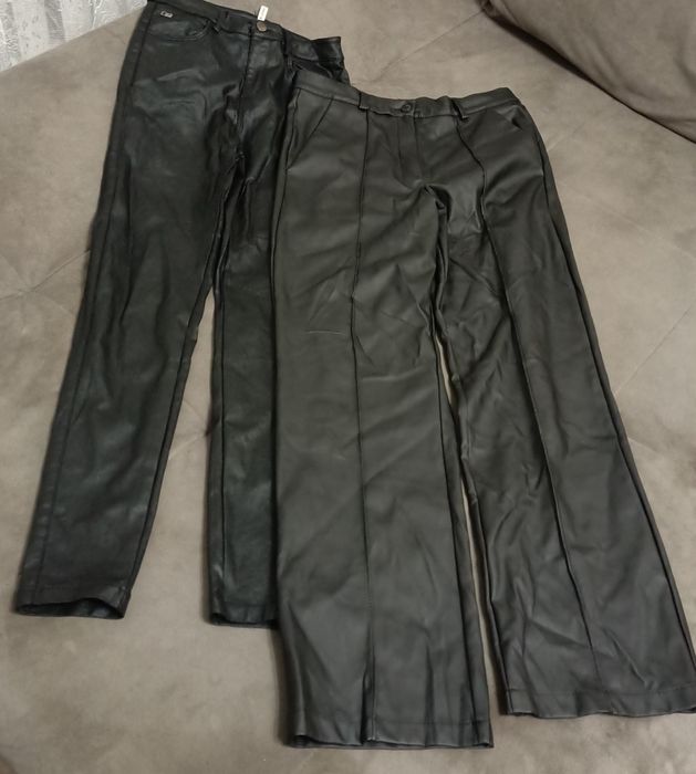 Пакет речей розмір  M/L
штани 2шт
купальники 2шт
футболк