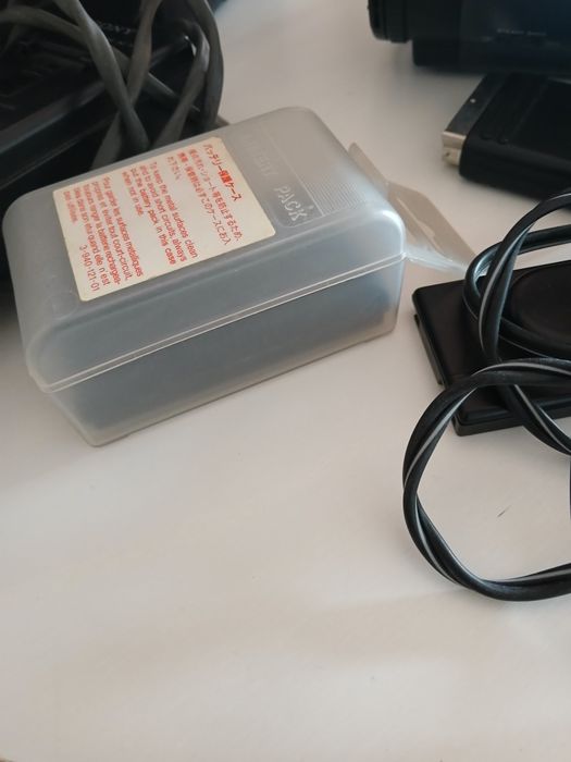 Vendo câmera  de filmar antiga para colecionador.