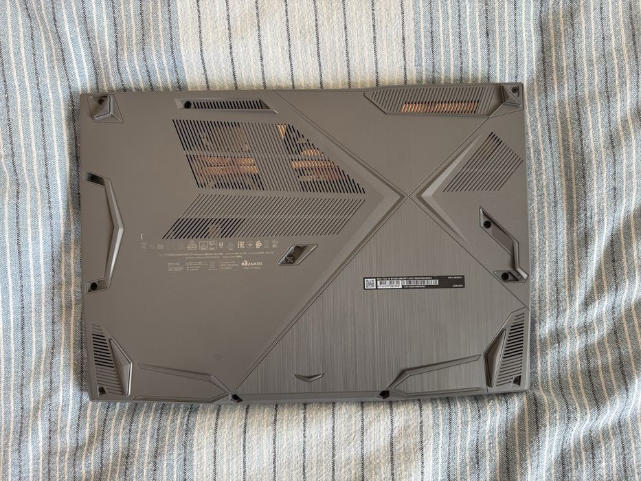 Portatil MSI - Usado 4 meses, com garantia ainda - Windows 11 Instalad