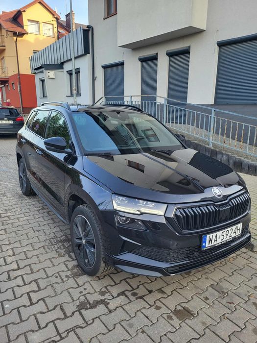 Skoda Karoq 2023 rok Sportline DSG, Szklany dach, led matrix