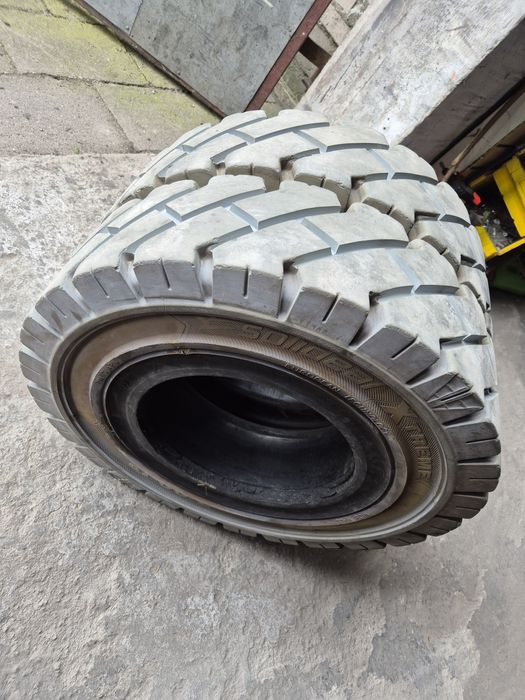Opony koła  wózek widłowy maszyn budowlanych