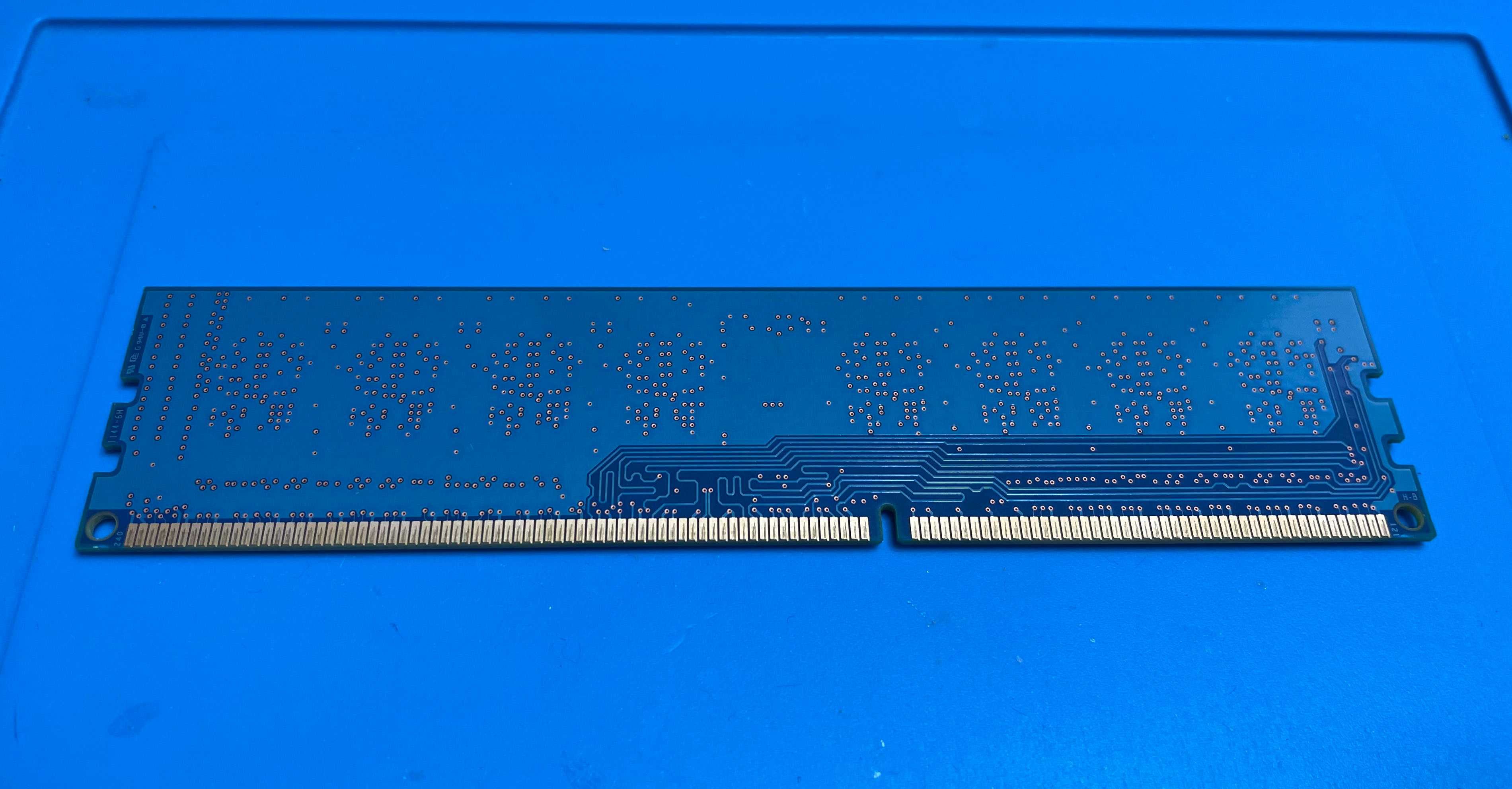 Zestaw 2xPamięć RAM Hynix 2GB DDR3 1600MHz PC3-12800U DIMM (razem 4GB)