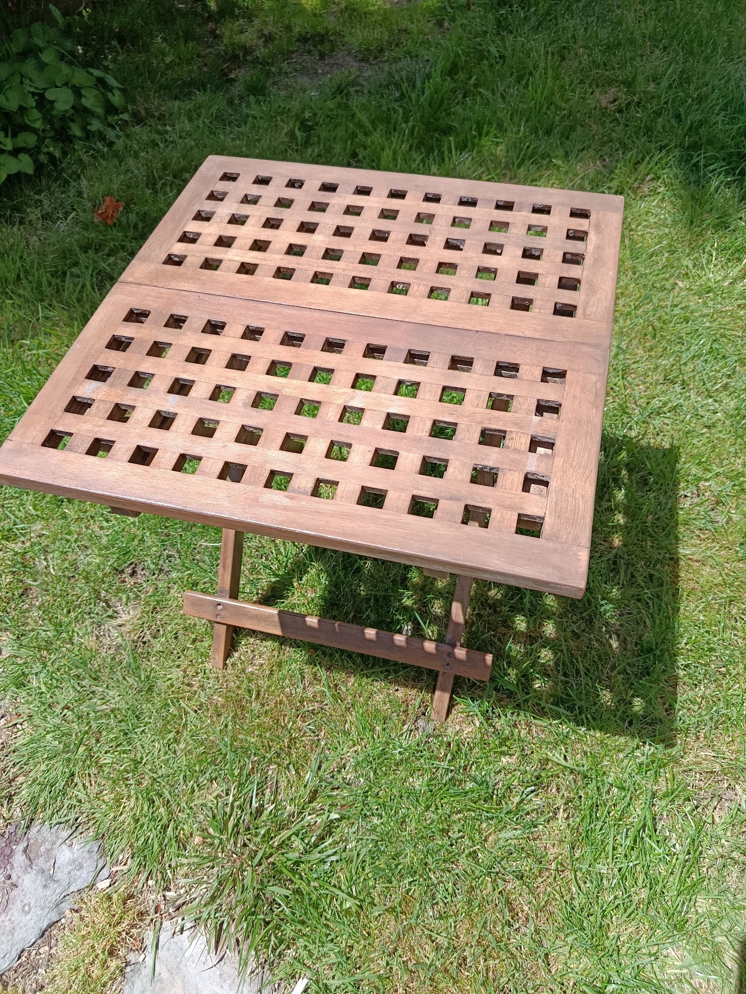Mesa jardim teca