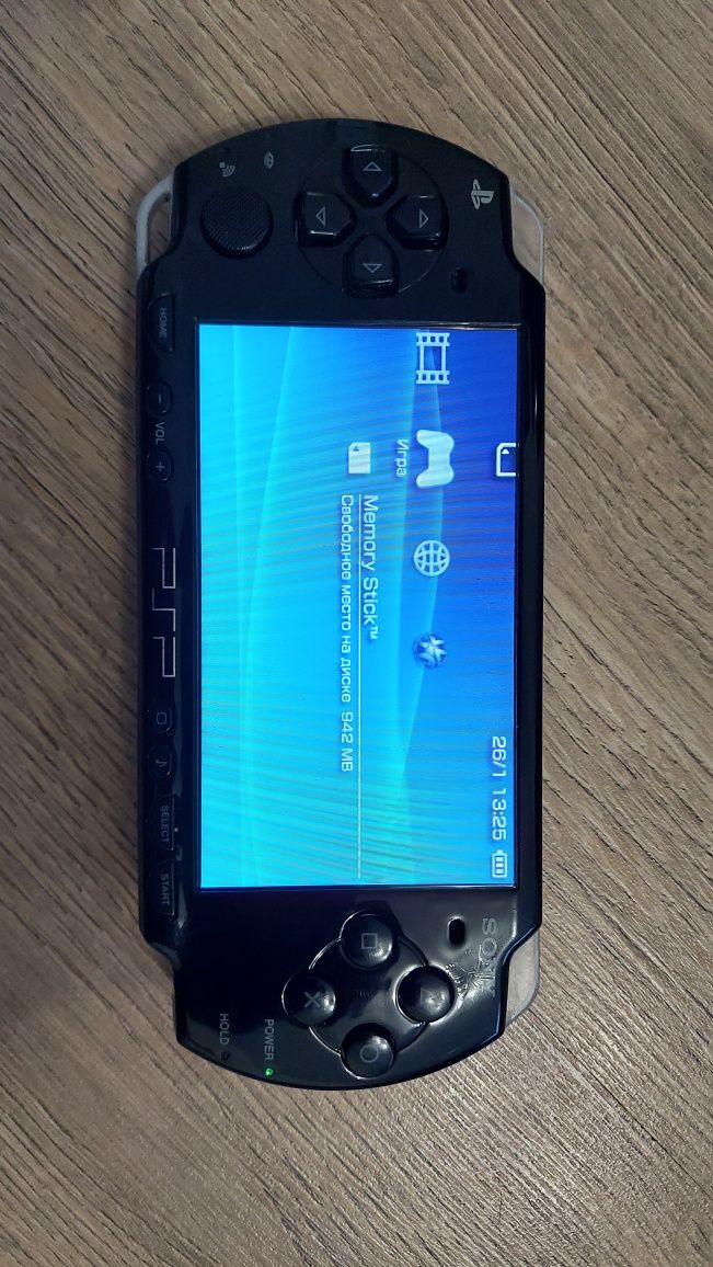 Портативна приставка PSP (4gb,другої ревізії)
