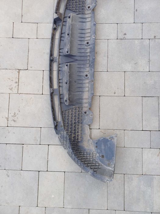 płyta osłona pod zderzak ford kuga mk3 lv4b-a813384-j