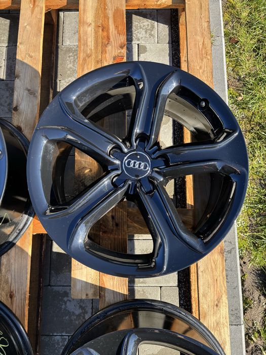 Felgi Audi oryginalne NOWE 17x7.5xET28