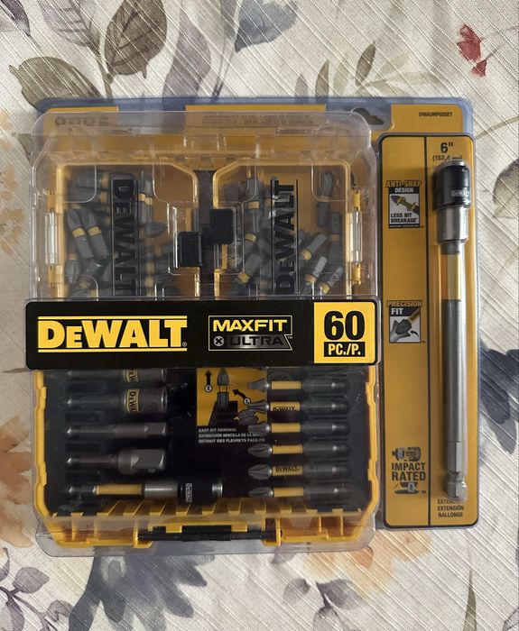 Оригінальний з США набір DeWALT MAXFIT ULTRA на 60 штук.