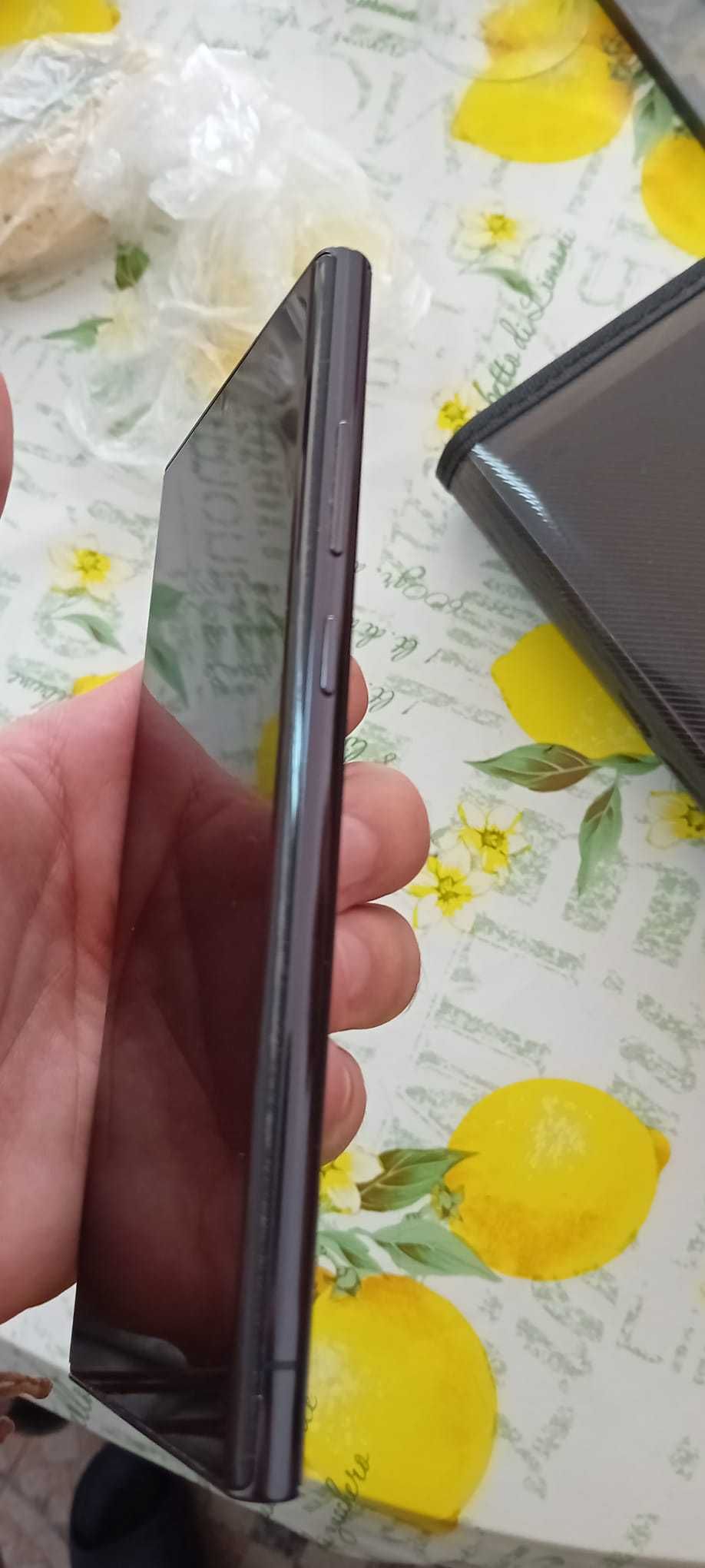 Samsung Galaxy S22 Ultra 256 GB Desbloqueado – Como Novo