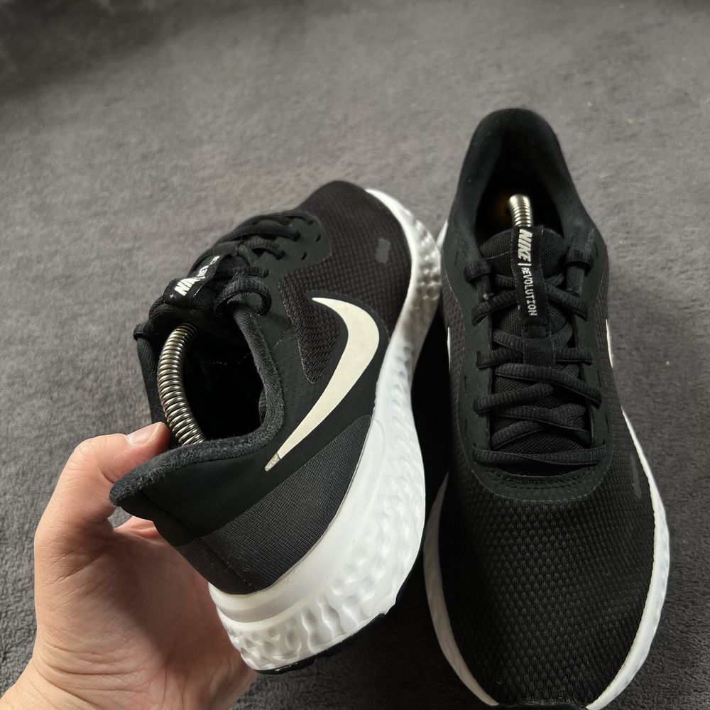 Чоловічі кросівки Nike revolution. P. 39. Ідеал!!!