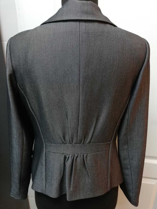 Elegancki komplet ze spodniami rozm 40 za 100,00 zł