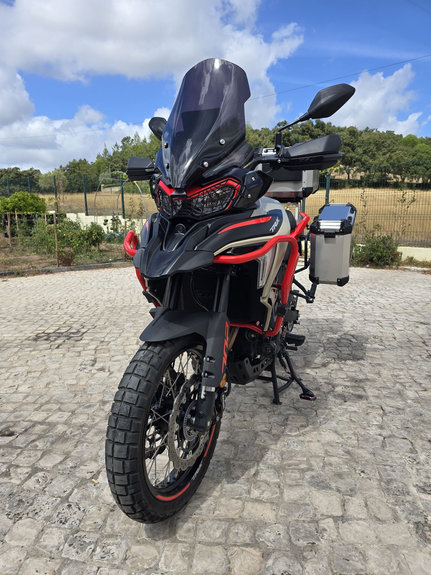 Benelli TRK 702X