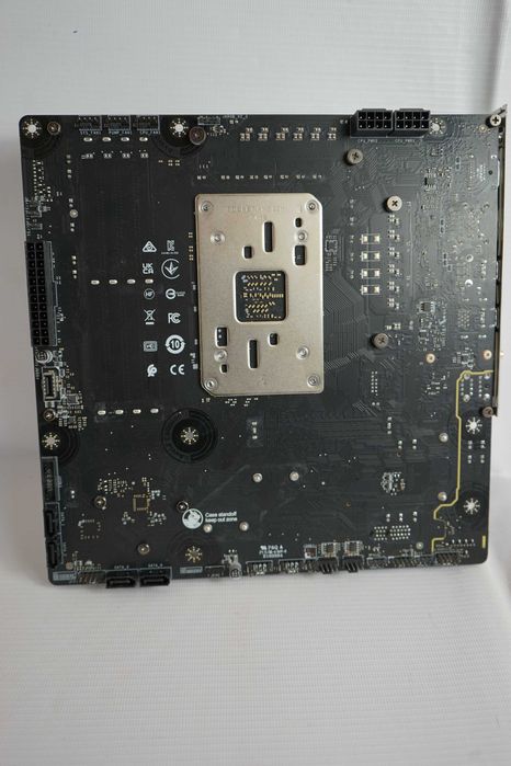 Материнська плата MSI B650M PROJECT ZERO