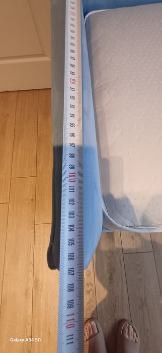 Łóżko tapicerowane niebieskie 100x200