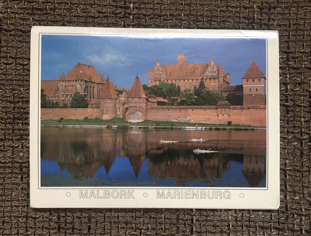Przewodnik „Poznawaj z nami. Malbork. Zamek krzyżacki” + widokówki
