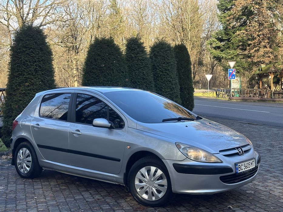 Peugeot 307 2002 року!