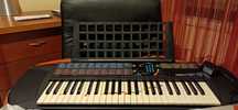 Órgão Yamaha PSR-76