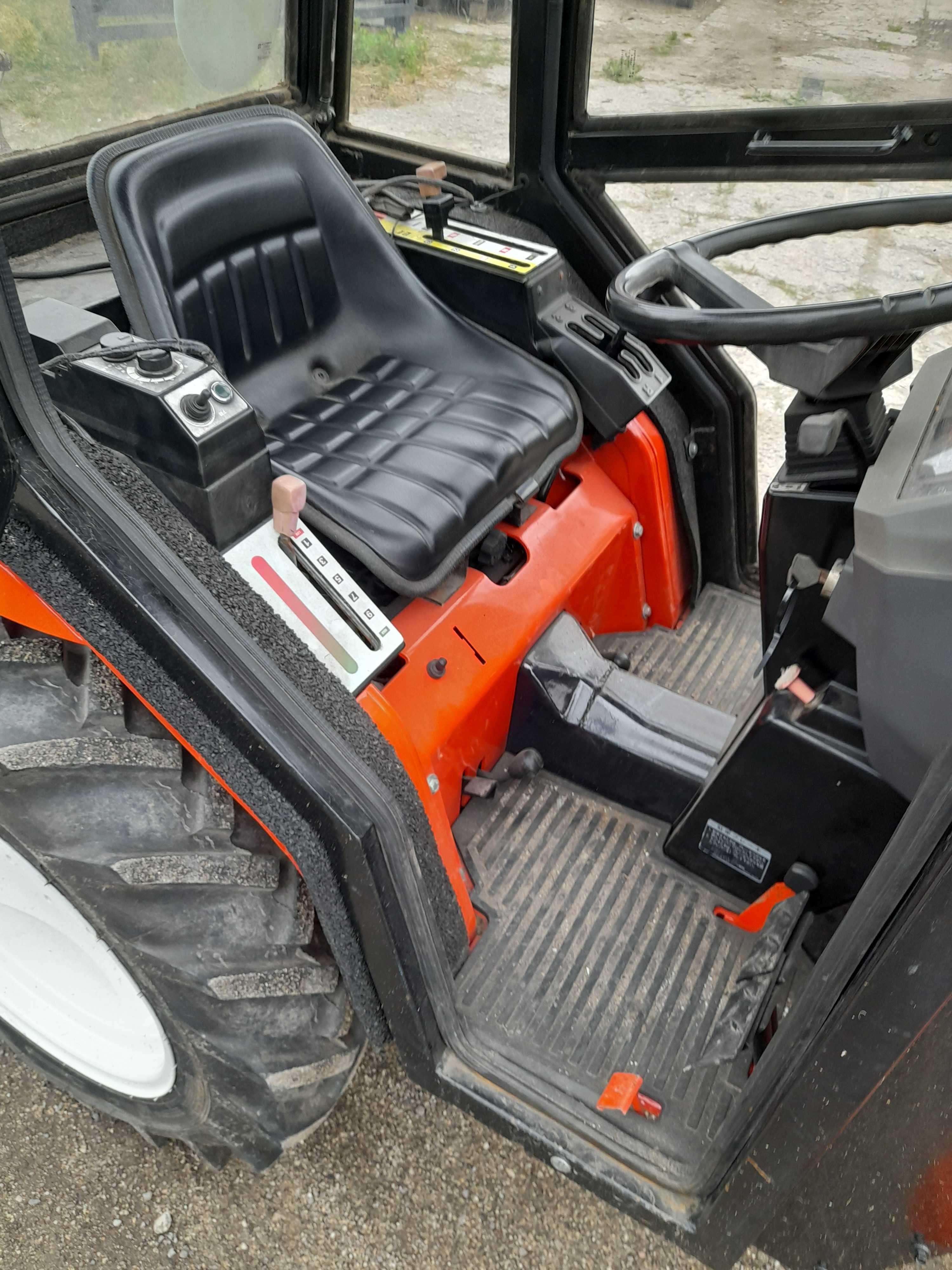 Traktorek ogrodowy Yanmar F165  4WD
